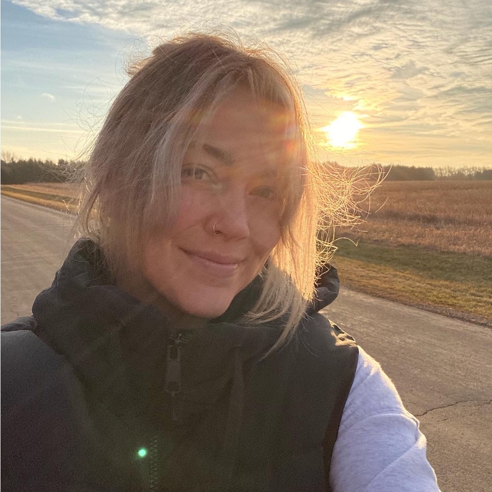 Meet your Posher, Nora